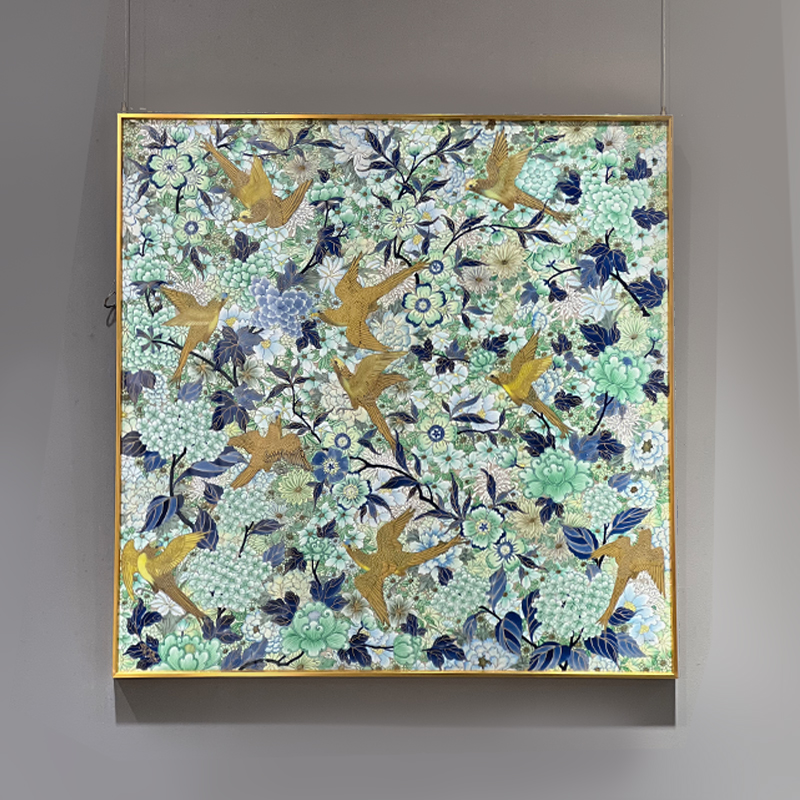 群鹦映春瓷板画