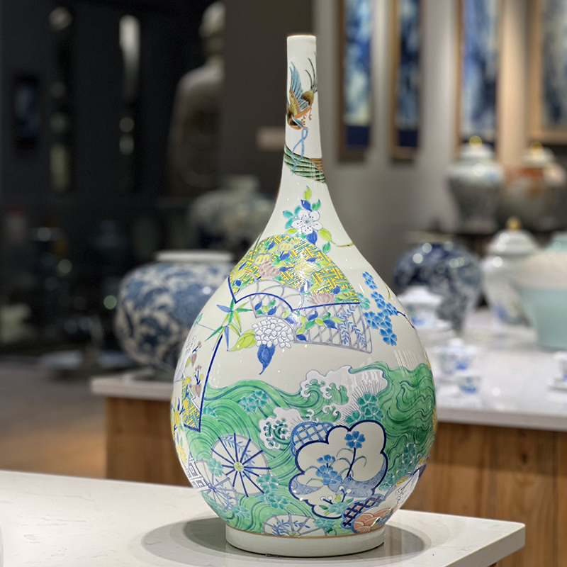 绶带呈瑞·胆瓶