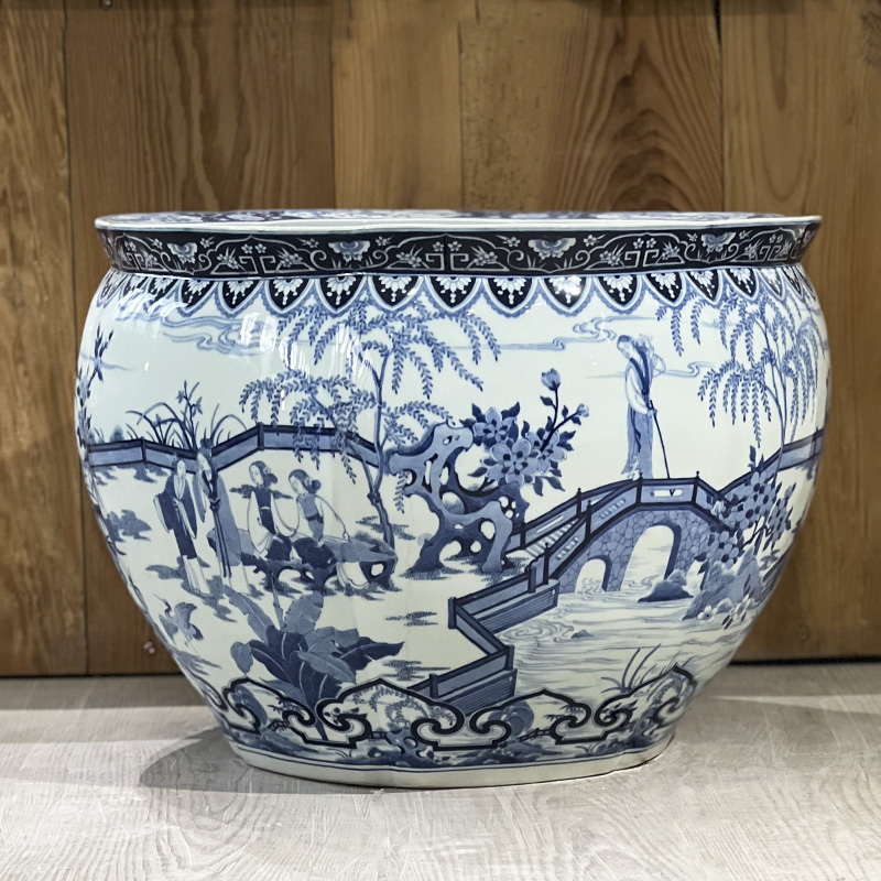 青花庭院人物缸（泥条盘筑）