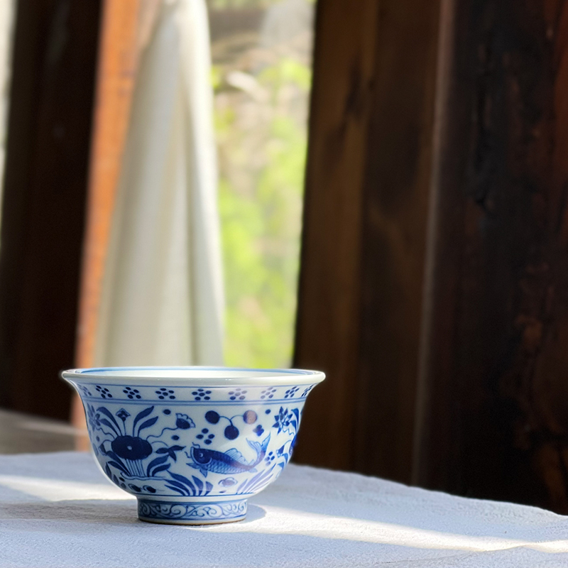 青花鱼藻纹主人杯